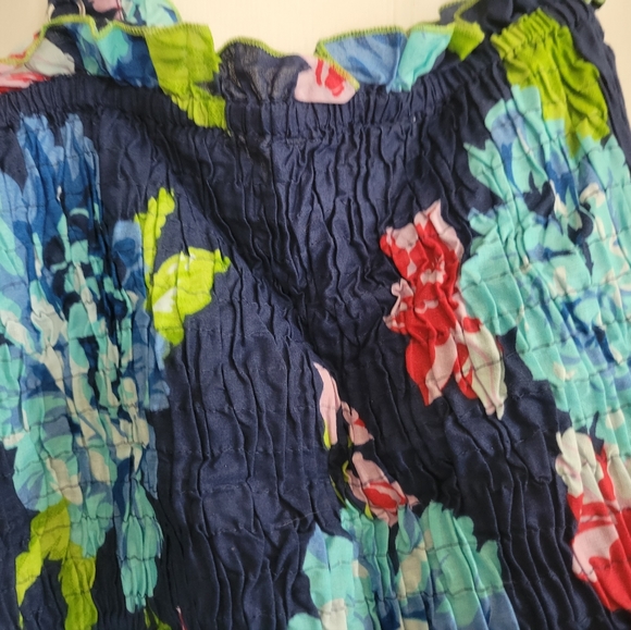 Dress - Picture 4 of 9